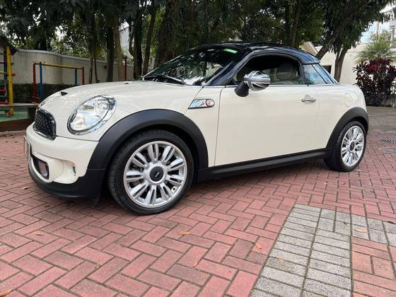 MINI COOPER 1.6 S COUPÉ 16V TURBO GASOLINA 2P AUTOMÁTICO
